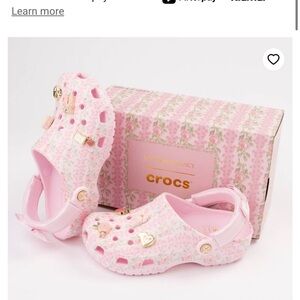 CROCS x LoveShack Fancy Kids J2 Pink Floral Pattern Clogs with Gold Charms